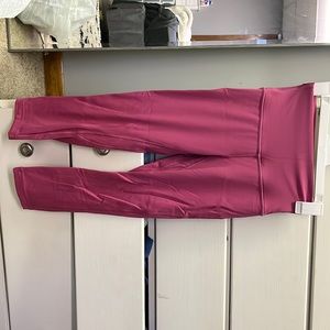 Lululemon yoga double align 25” size 4